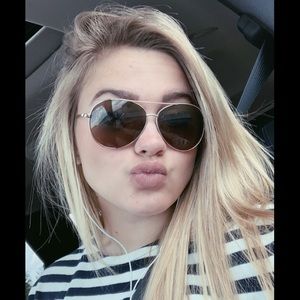 Meet your Posher, Madisyn